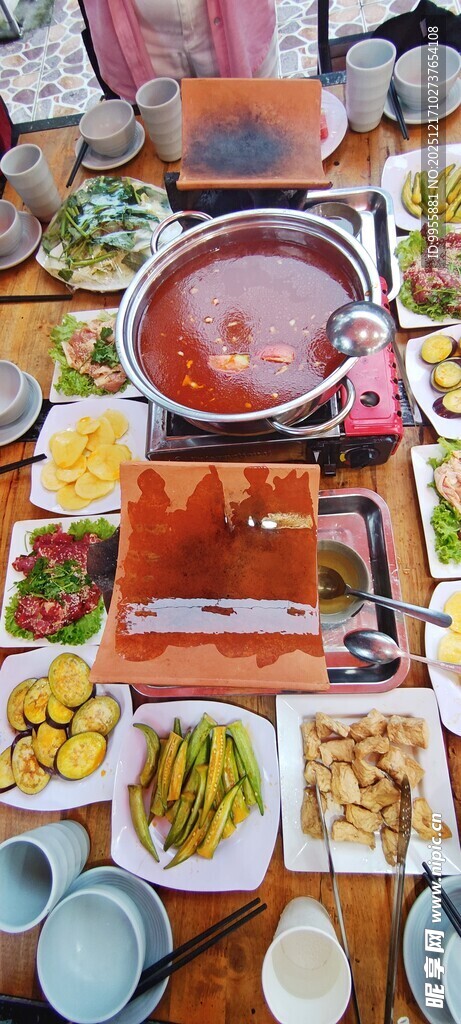 丰盛火锅美食盛宴