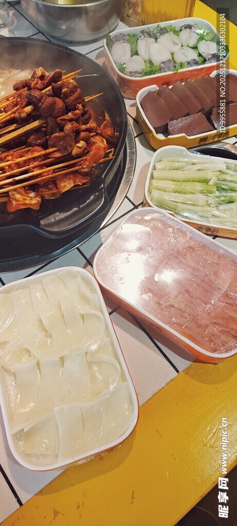 多样烧烤食材展示