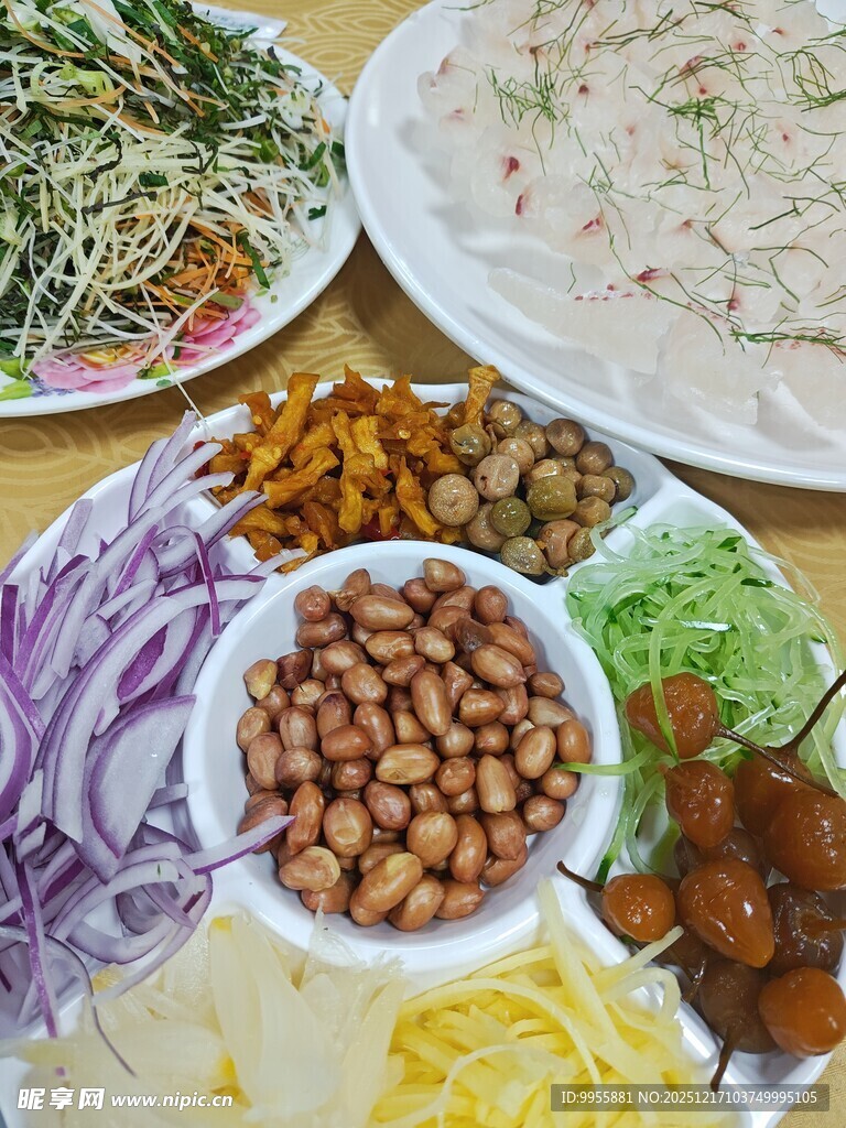 多样凉拌菜拼盘