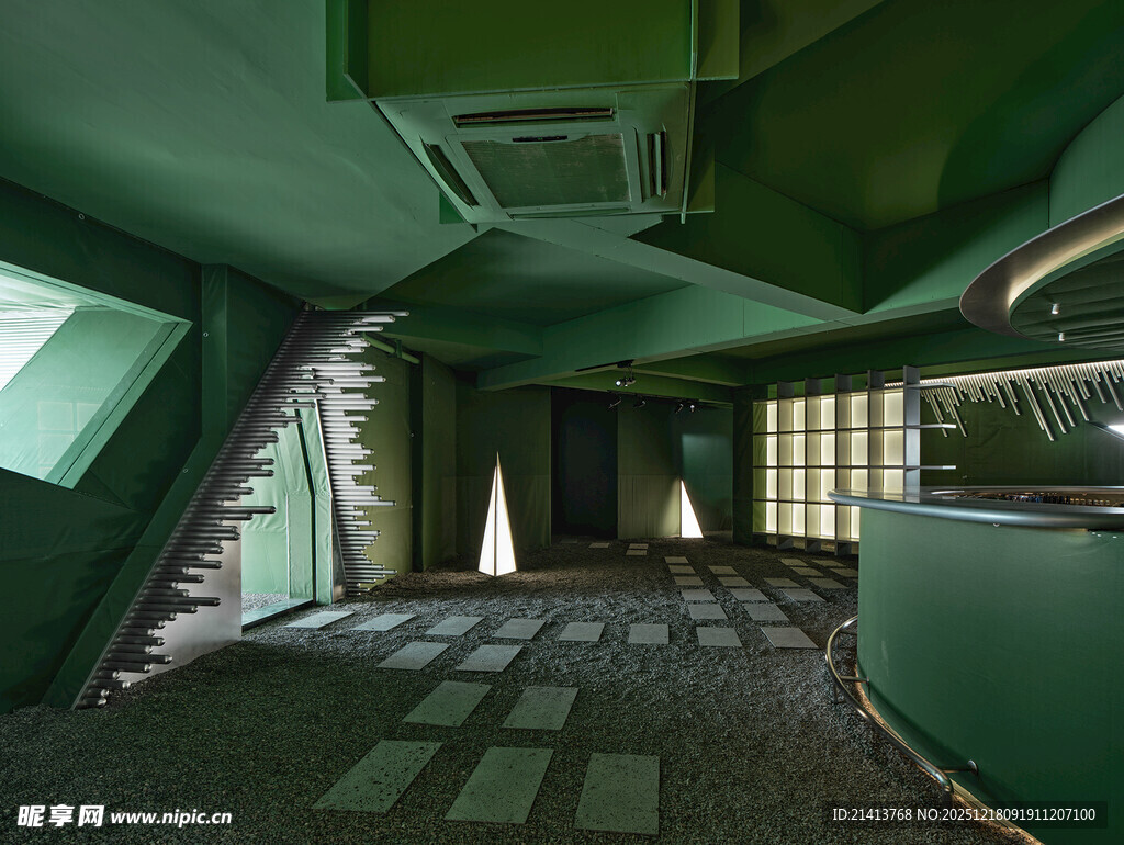 未来感绿色科幻室内空间