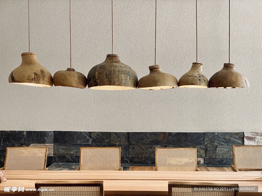 复古吊灯装点室内空间