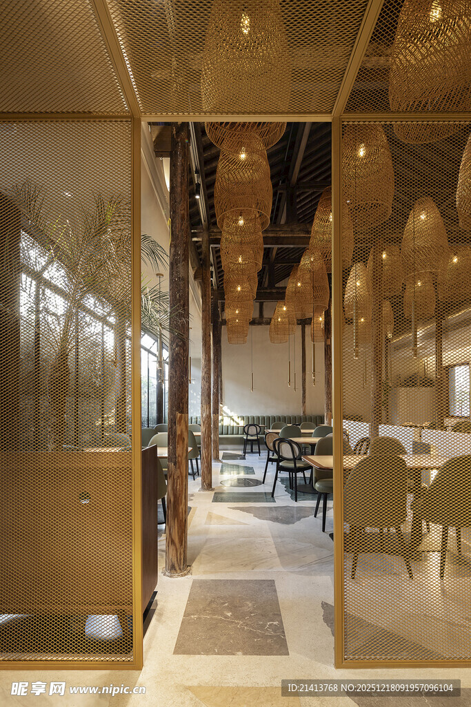 现代风格餐厅室内优雅景致