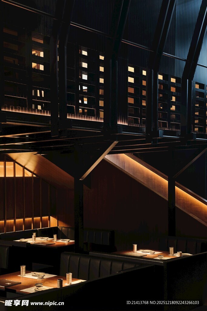 夜晚灯火璀璨的建筑景观