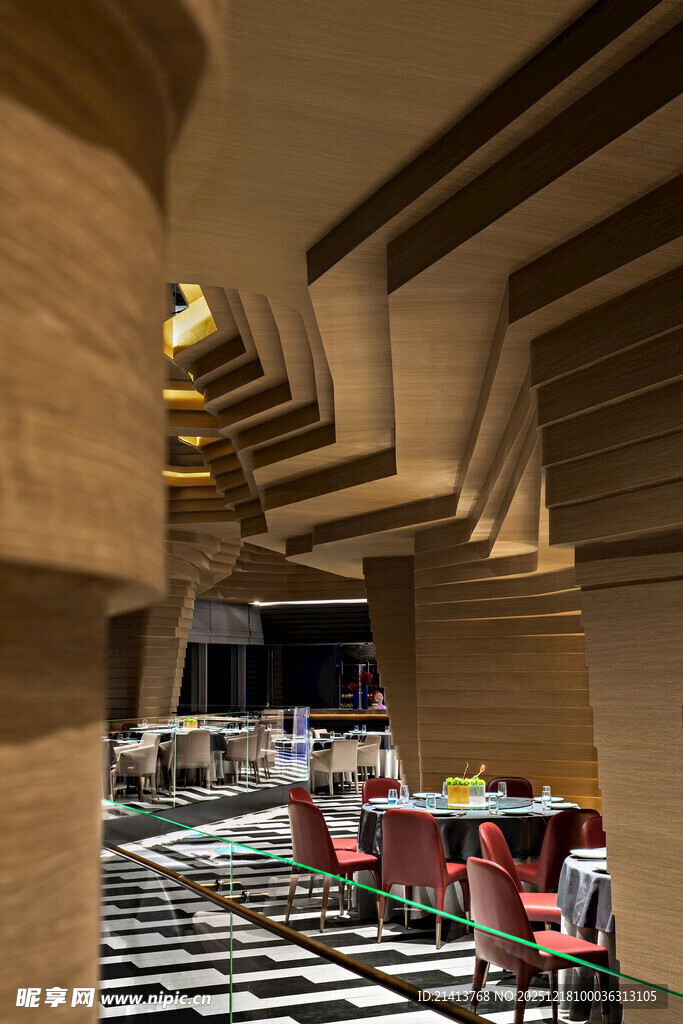 豪华餐厅内部精致场景