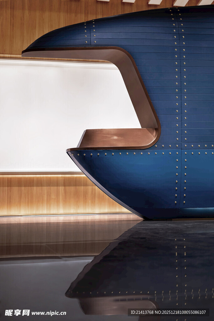 现代简约风格金属装饰摆件