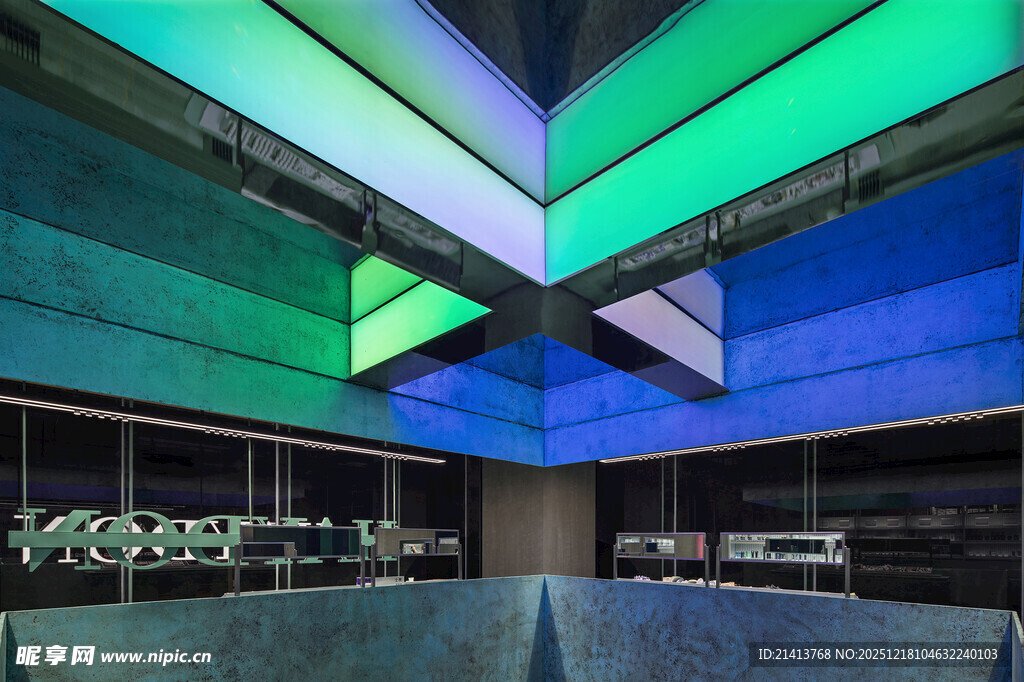 炫彩灯光装饰的现代空间
