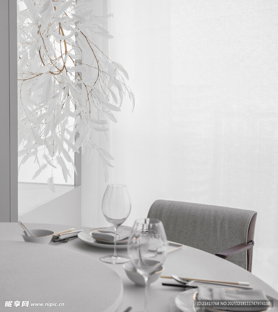 简约现代风室内餐桌布置