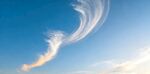 蓝天下的曼妙云彩