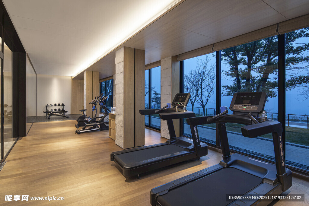 现代风格健身房室内场景