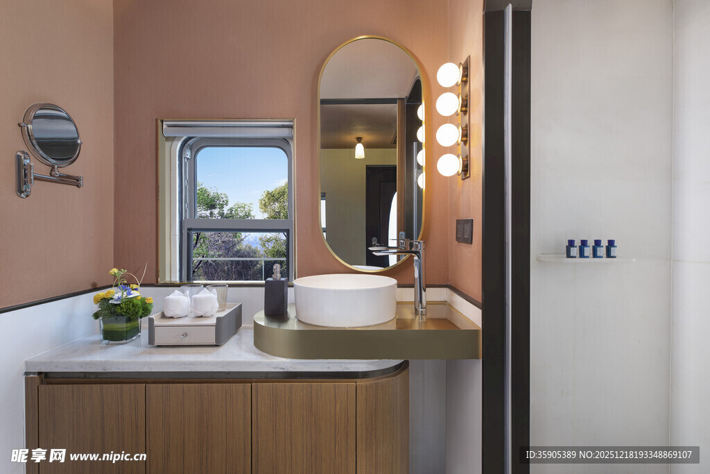 现代简约风浴室洗手台区域