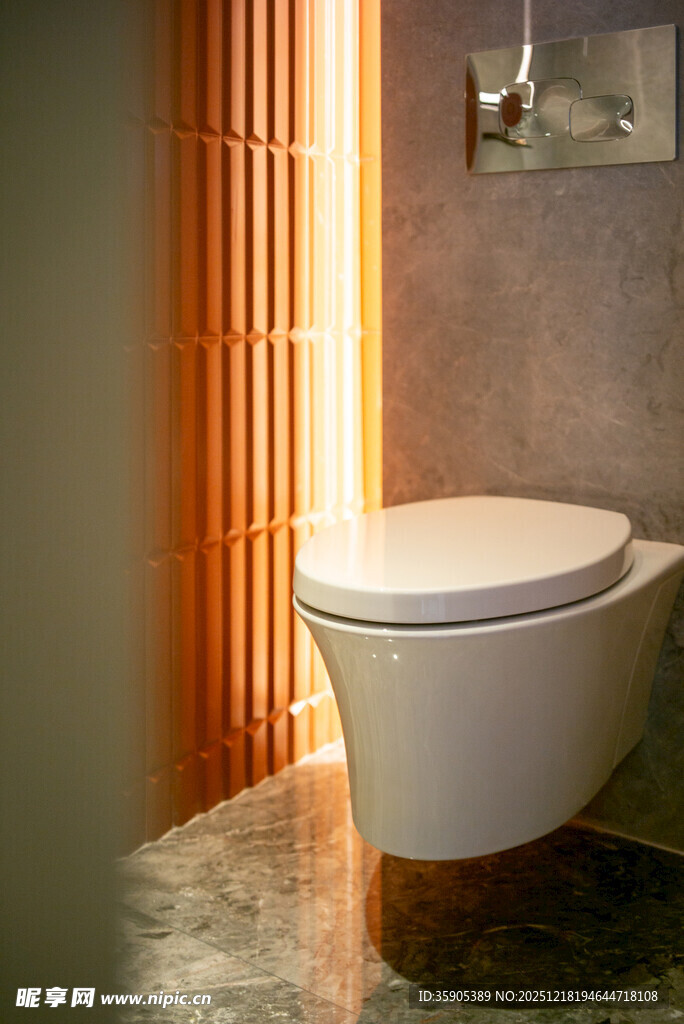 现代简约风格悬空式马桶