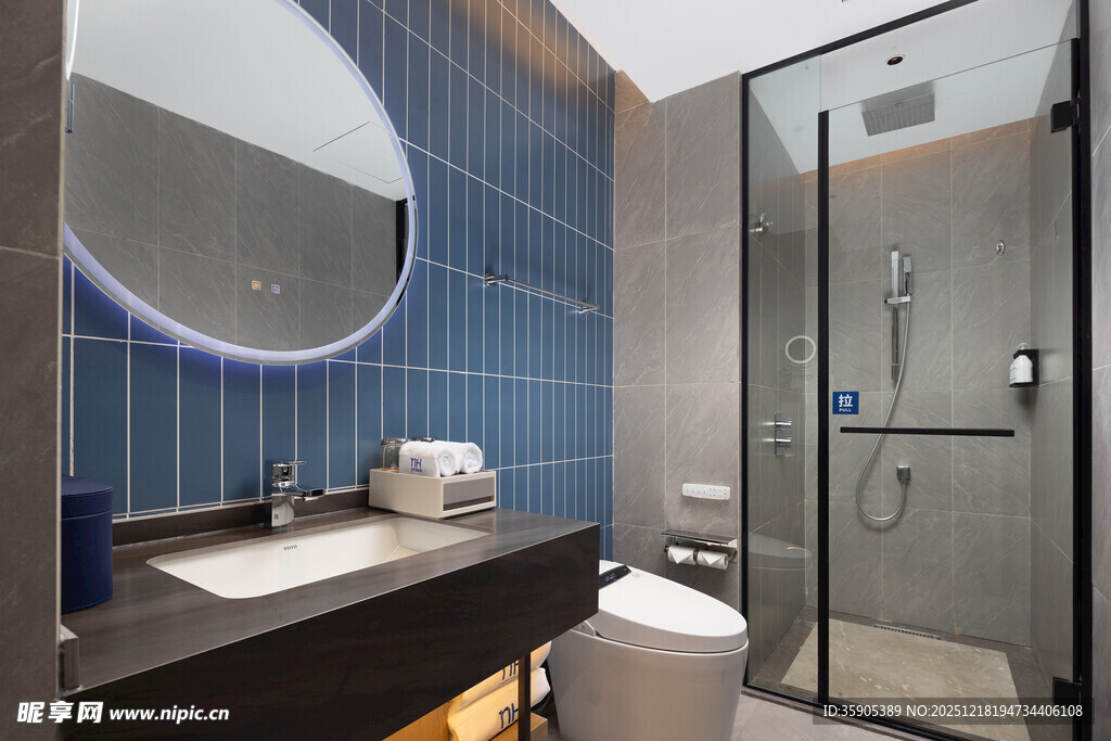 现代简约风卫生间设计