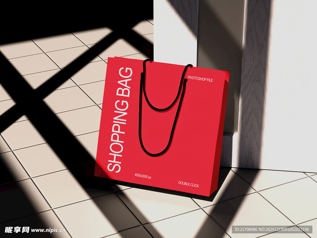 红色时尚购物袋特写