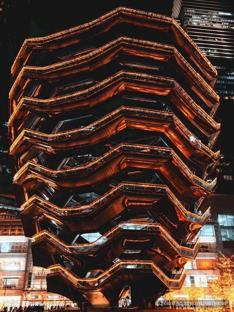 夜晚璀璨的独特建筑景观