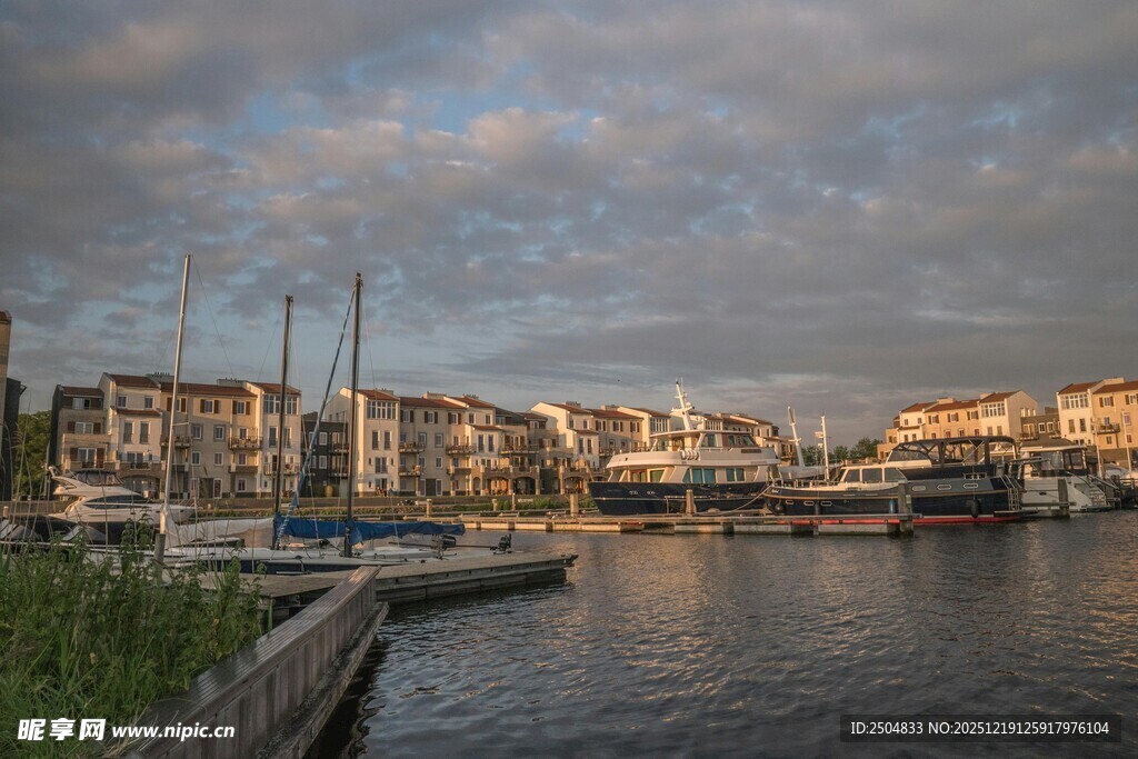 港口黄昏美景