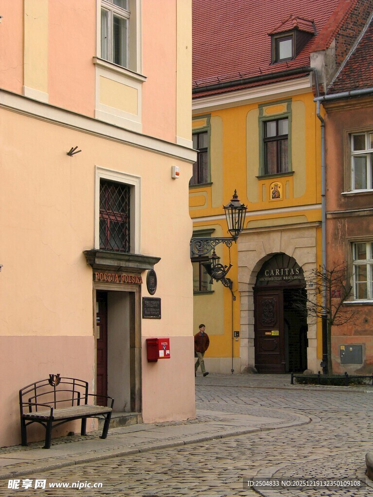  洲小镇古朴街道景致