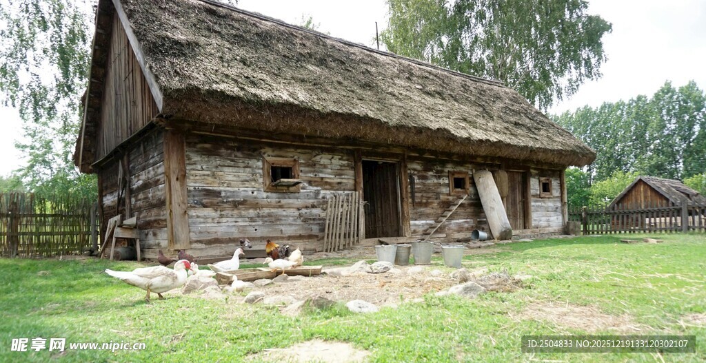 古朴的乡村木屋