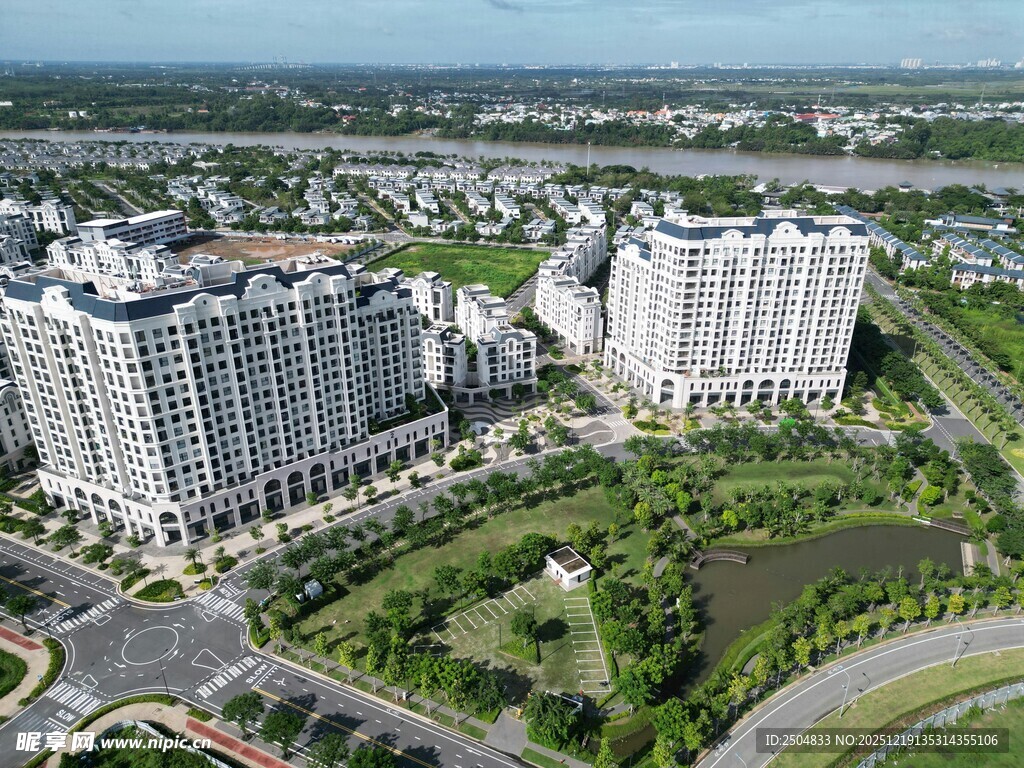 城市建筑群鸟瞰景观