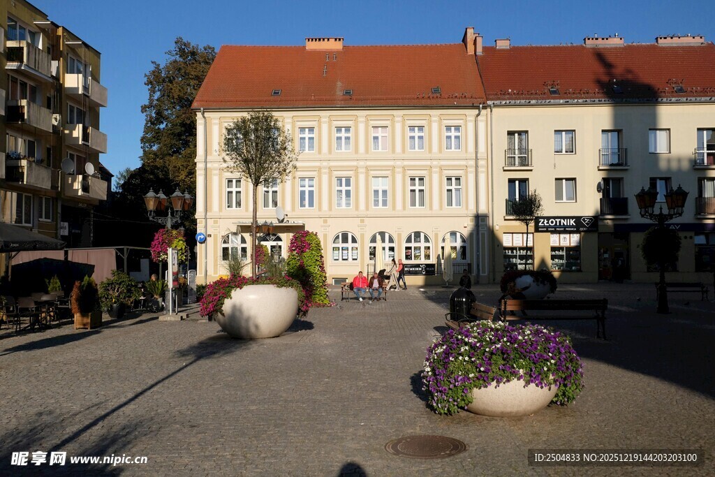 欧式小镇广场建筑景观