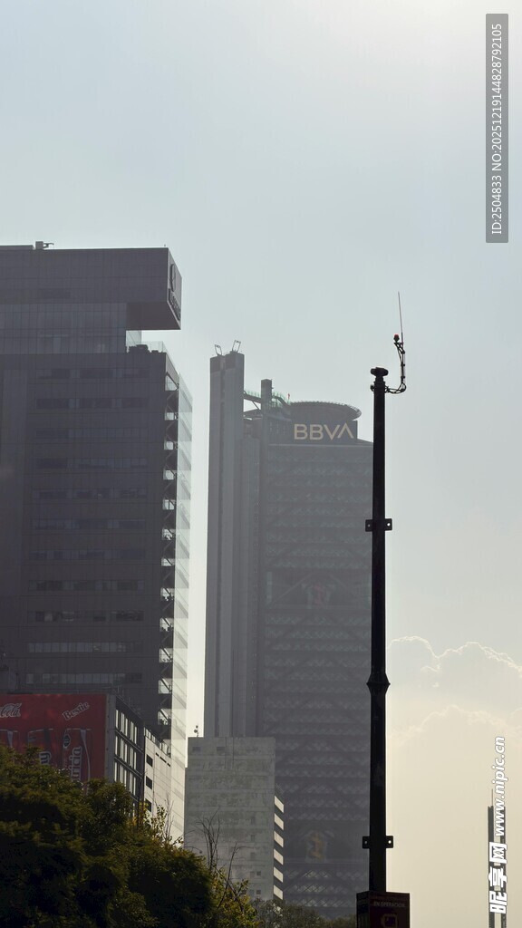 城市在建高楼景观