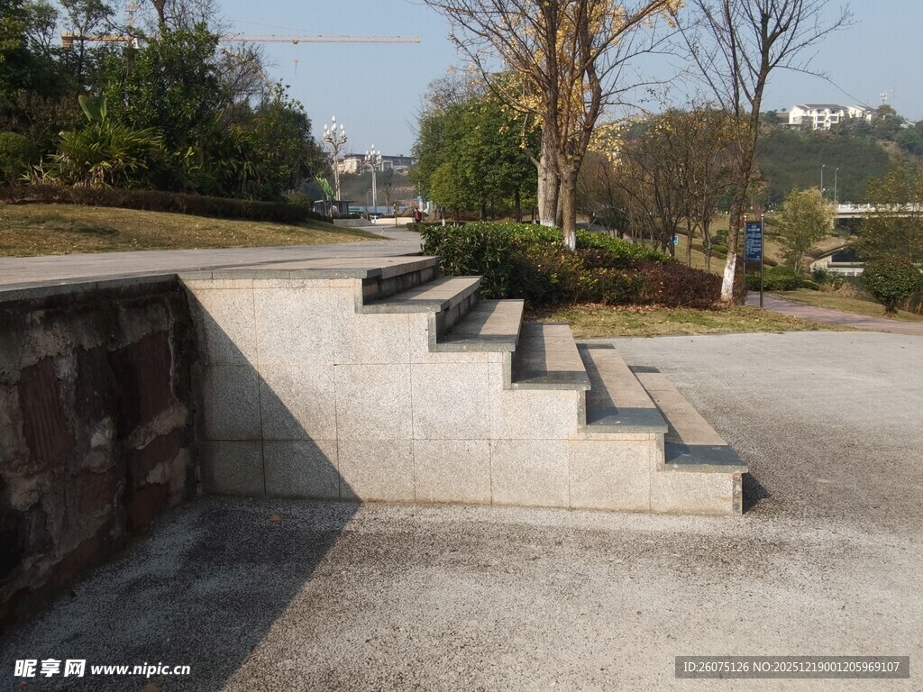 户外水泥阶梯景观