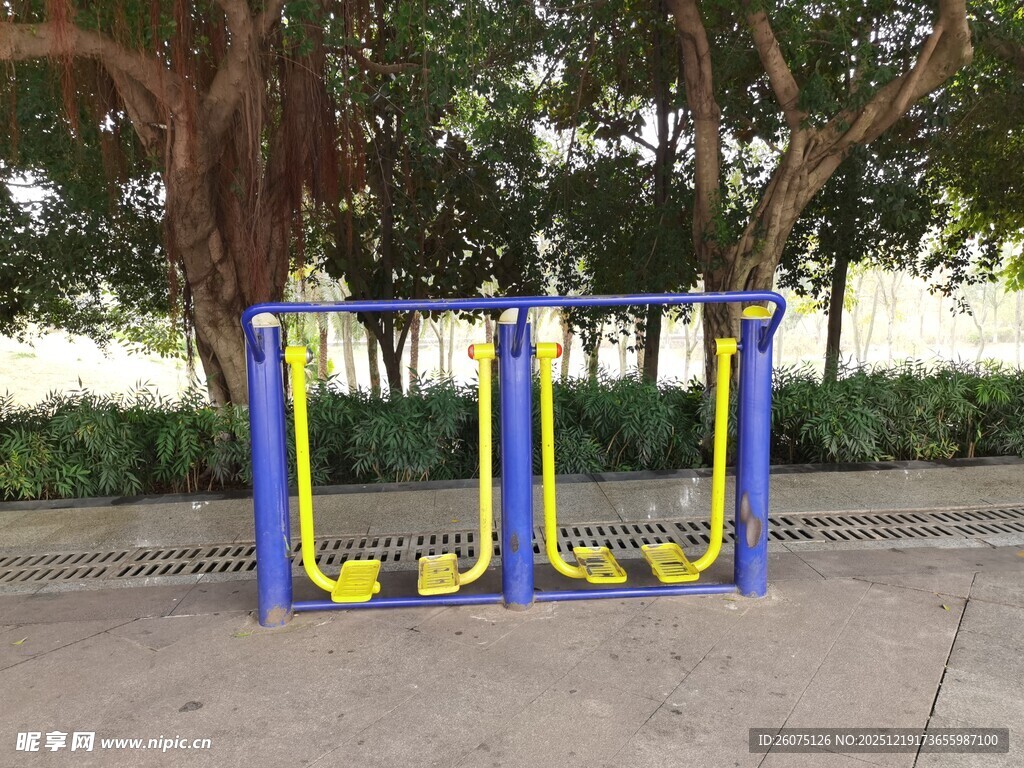 户外健身器材设施