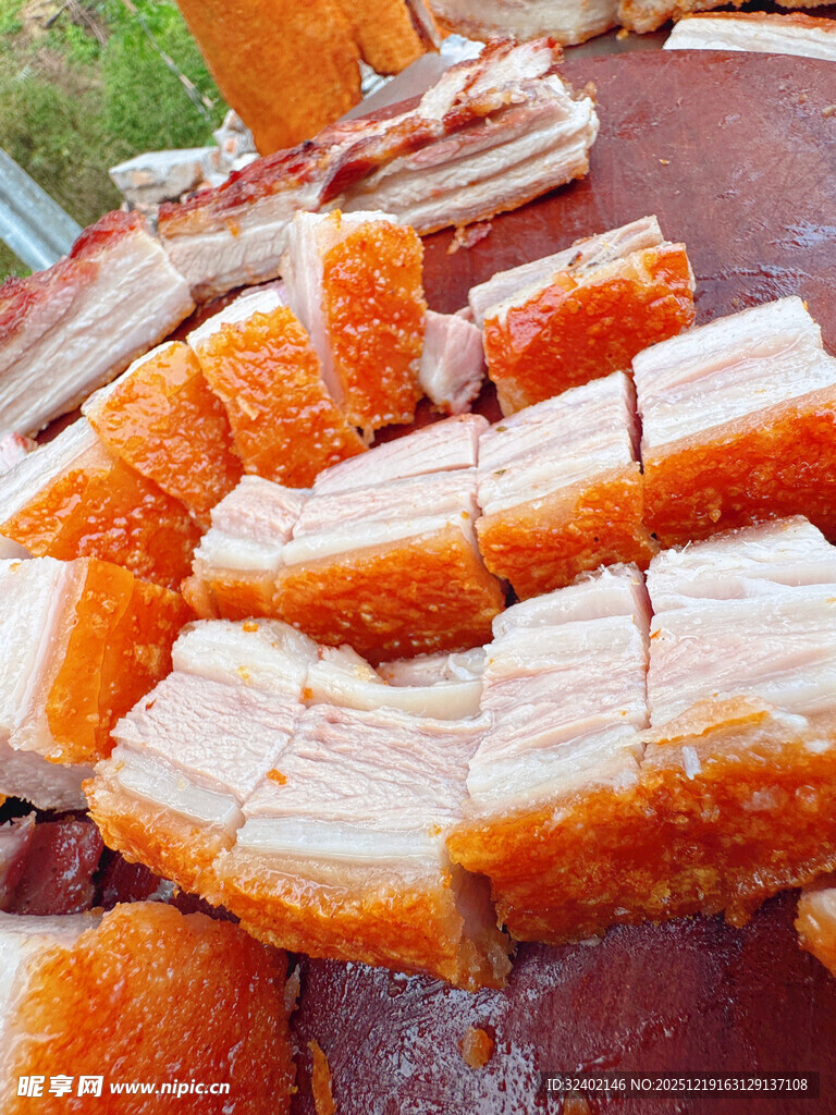 烤猪  陆川猪 脆皮烤脆猪