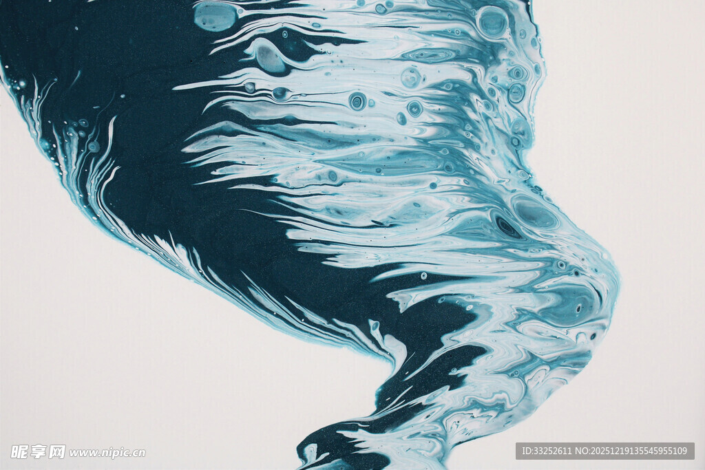 蓝色流动水波艺术画面