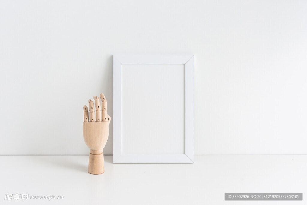 木手模型与空白相框