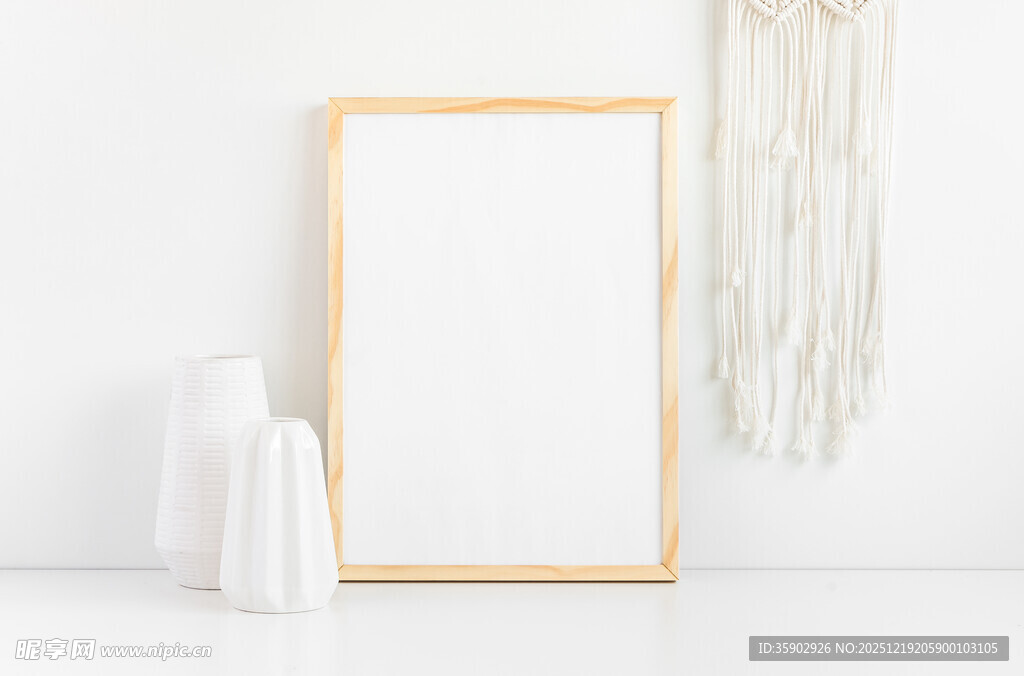 简约风格空白相框装饰场景