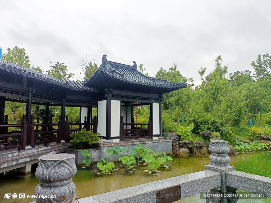 中式古典园林景观亭