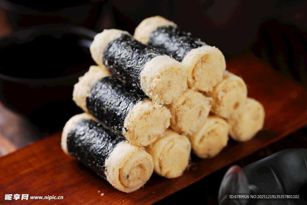 美味澳门风味紫菜蛋卷