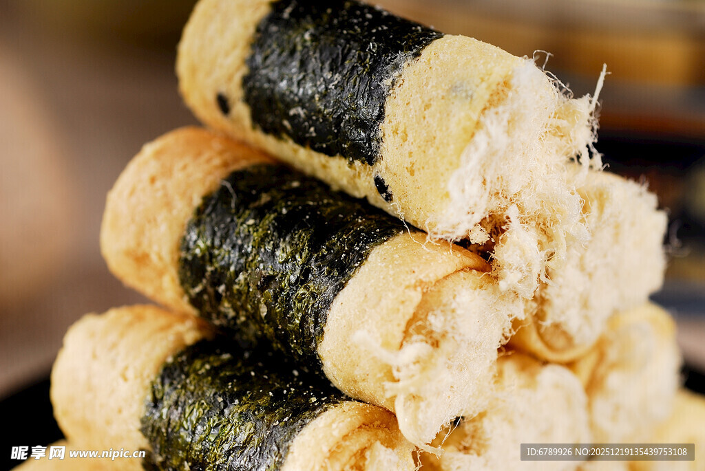 美味澳门风味紫菜蛋卷