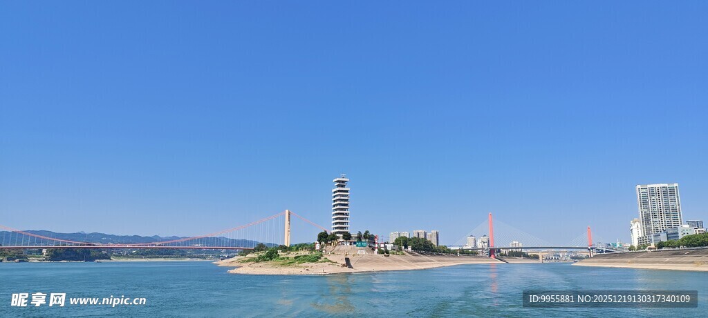 重庆宜昌海滨城市风光