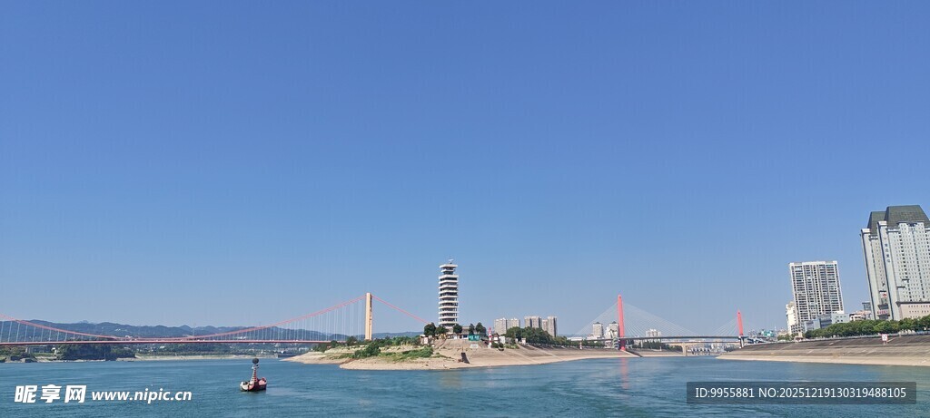 重庆宜昌海滨城市风光