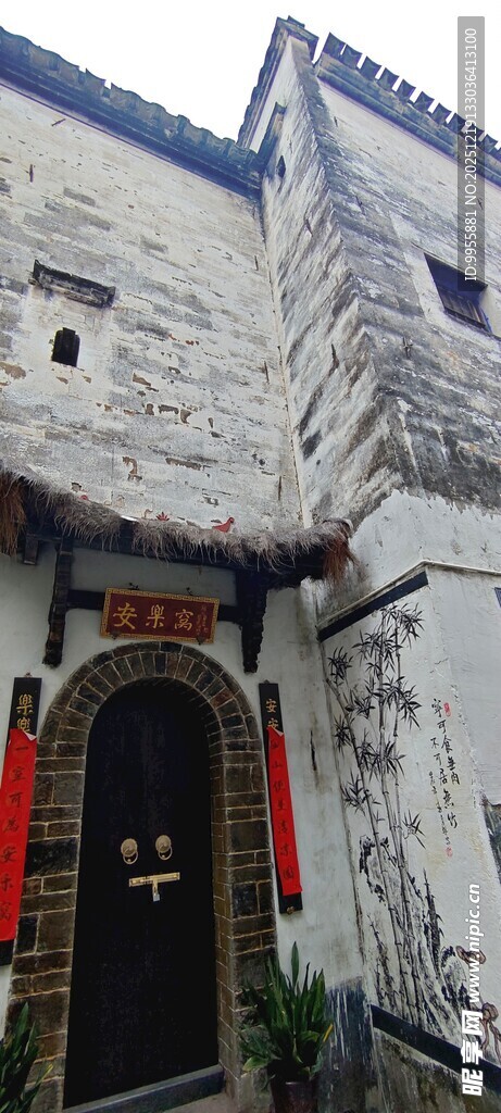 江西婺源古旧中式建筑门洞