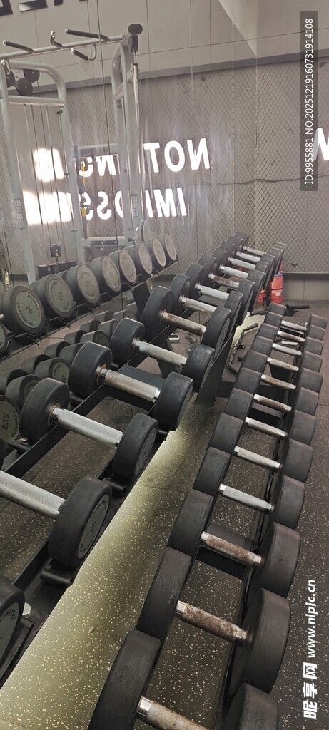 1健身房器械区场景