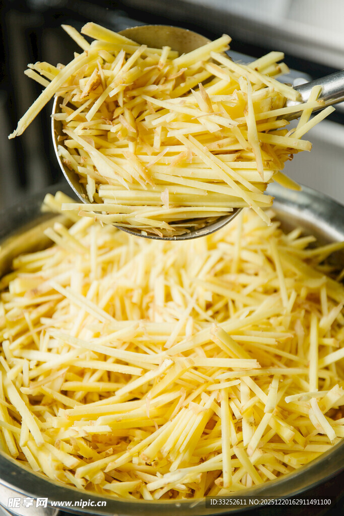 满满一勺仔姜丝