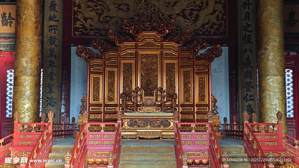 故宫太和殿内景