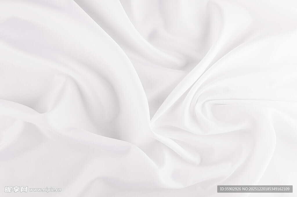 白色柔软褶皱布料纹理