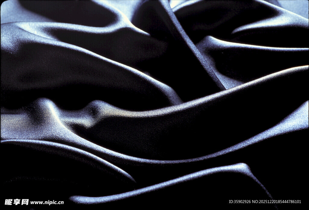 黑色丝绸纹理特写