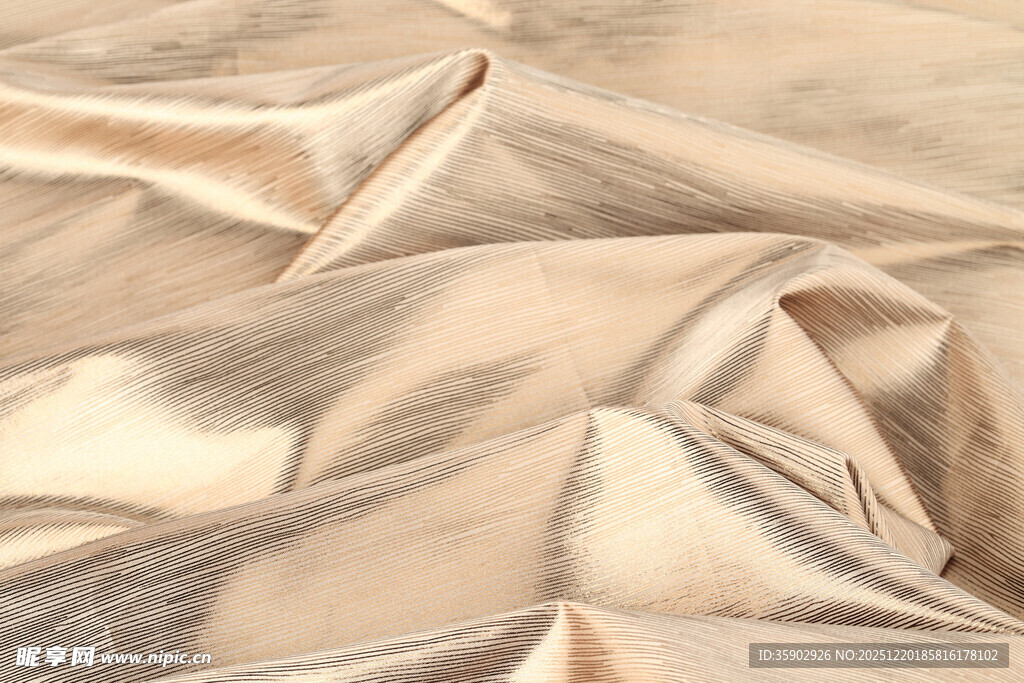 米金色褶皱丝绸面料