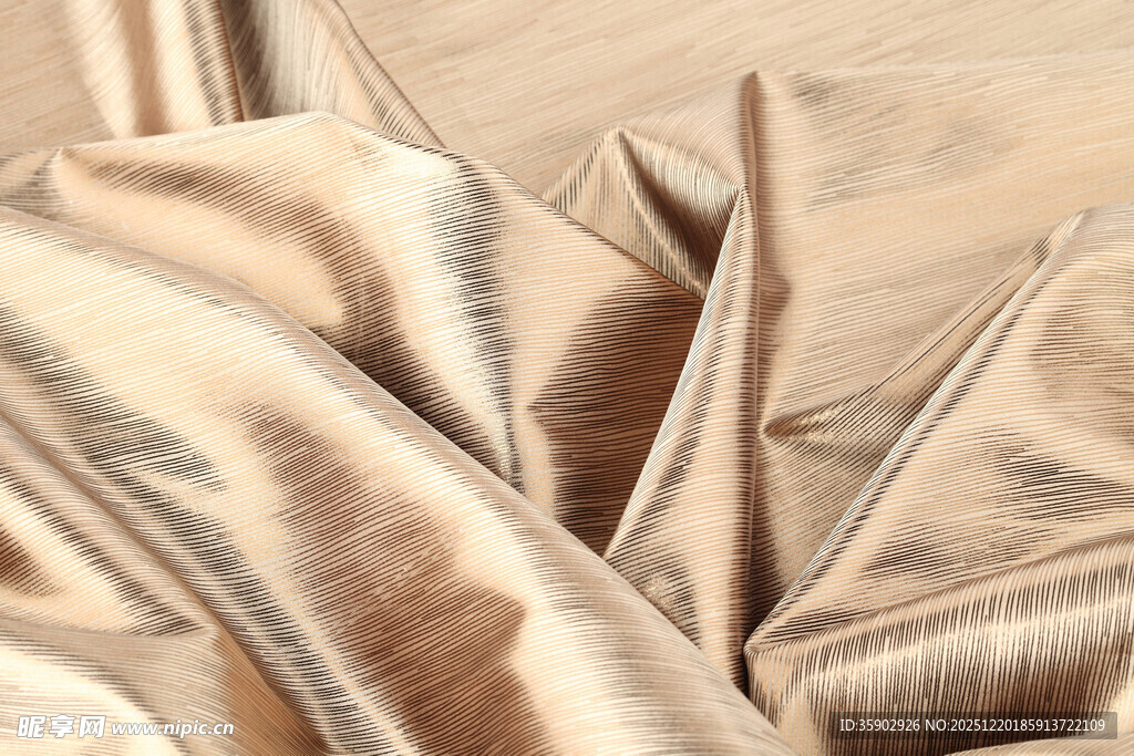 米色绸缎布料特写