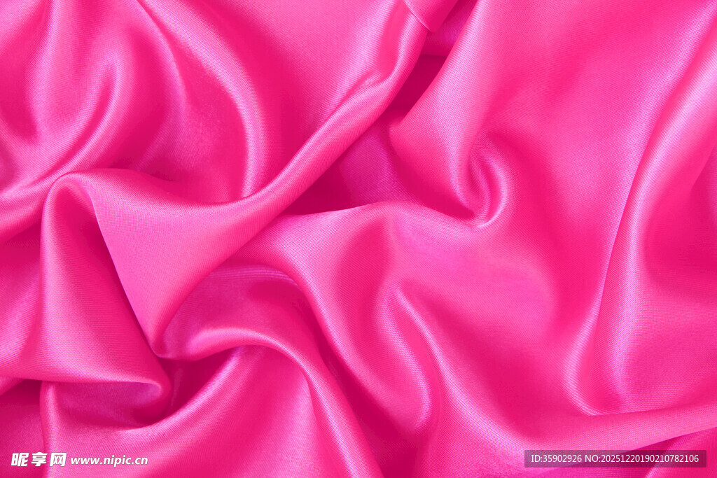 粉色绸缎尽显丝滑质感
