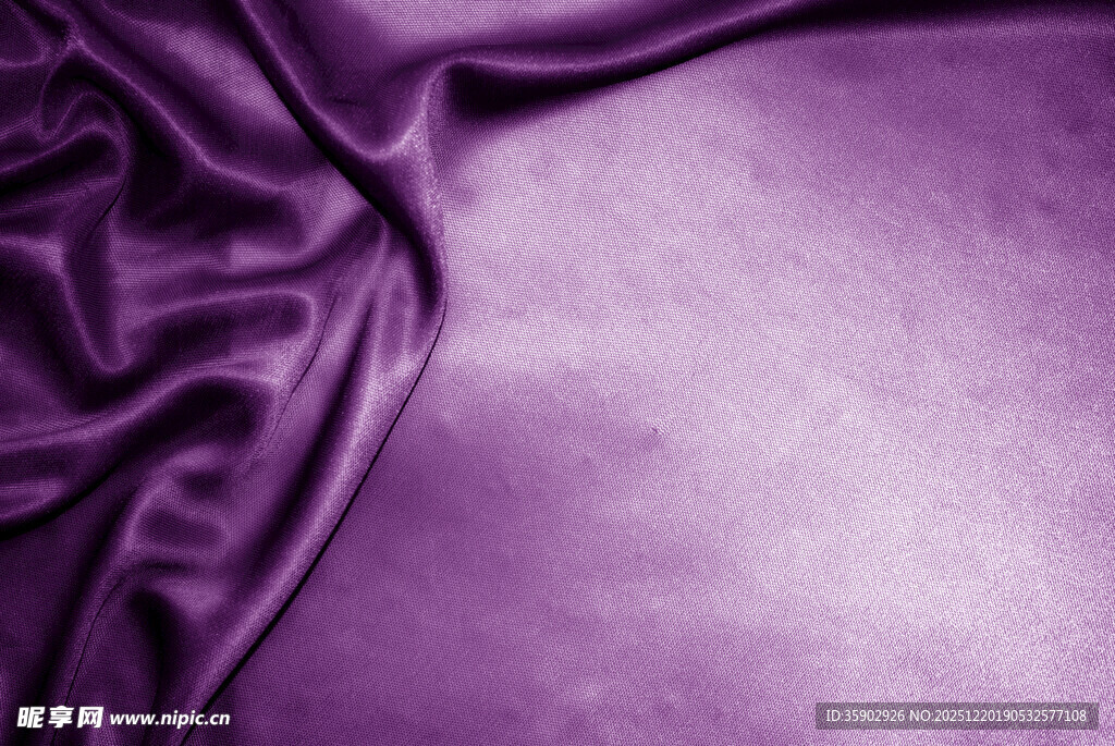 紫色绸缎纹理特写