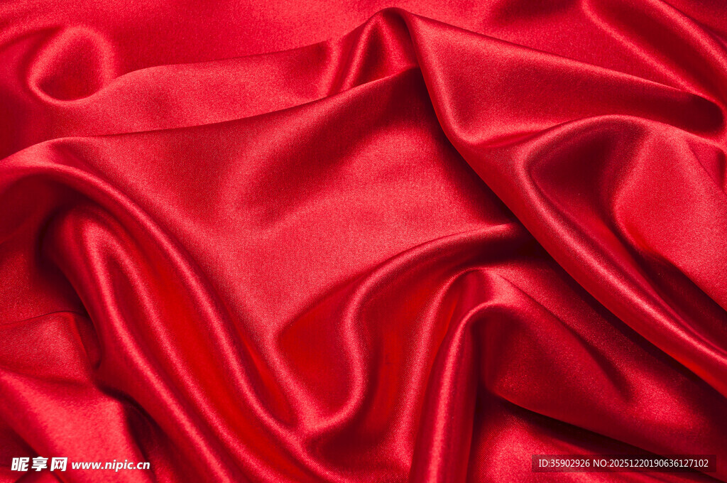 红色绸缎纹理特写