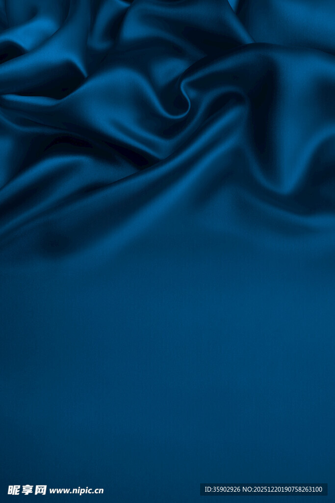 深蓝色褶皱丝绸布料