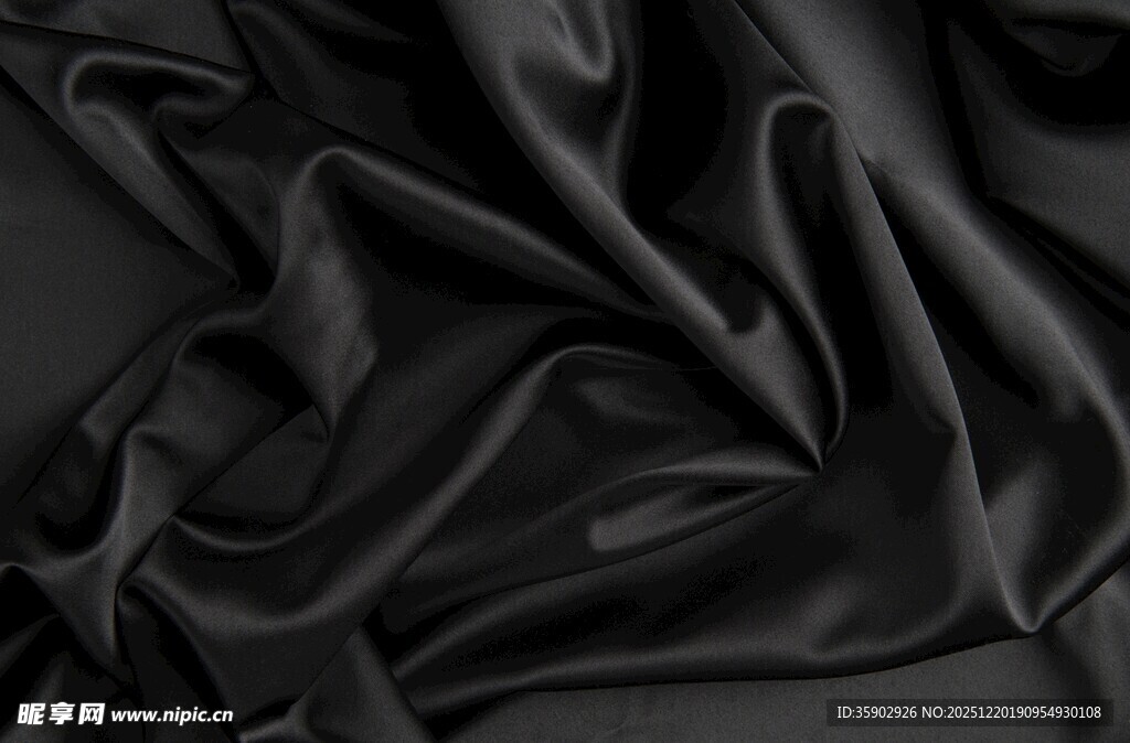黑色绸缎纹理特写