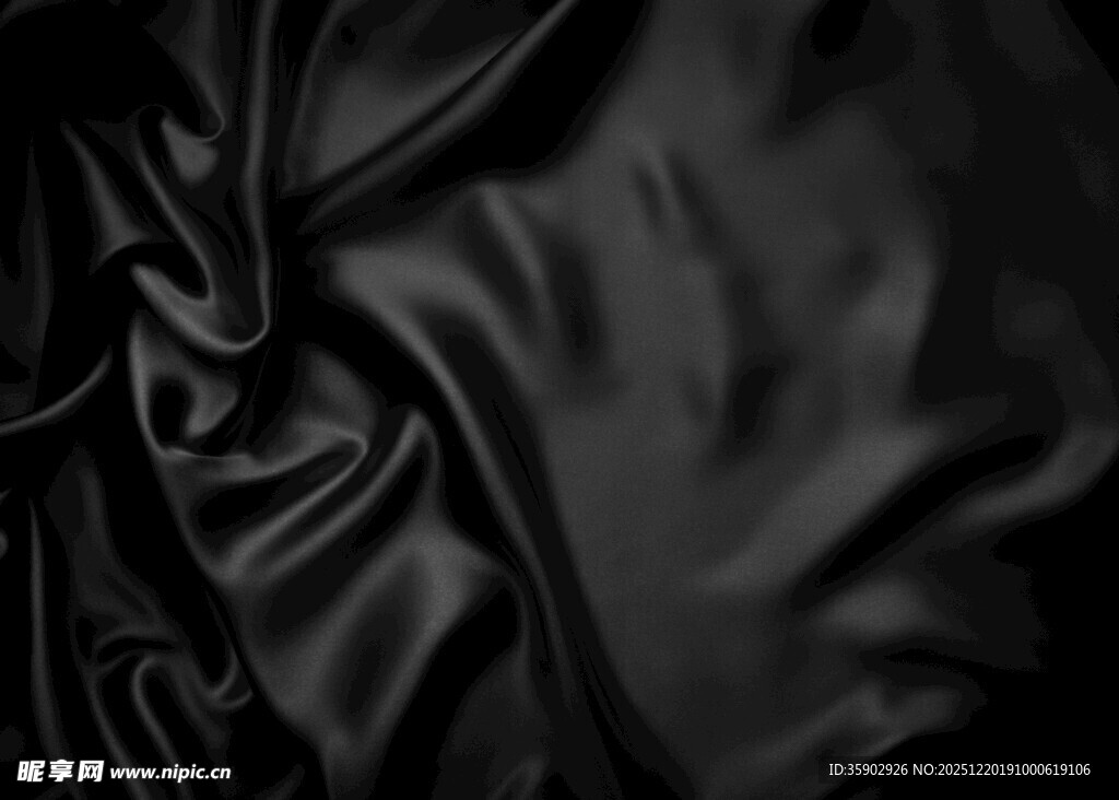 黑色褶皱布料特写