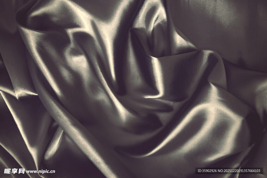 黑色绸缎面料纹理特写
